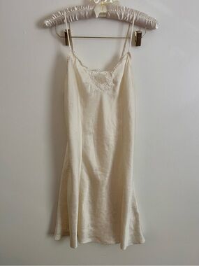 Vintage 90’s Victoria's Secret Cream Satin Slip with Floral Embroidery